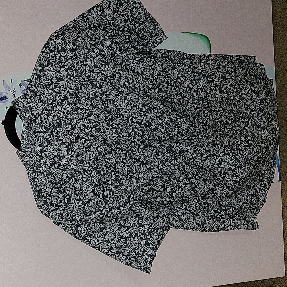 Mens Floral Button down - Picture 4 of 4